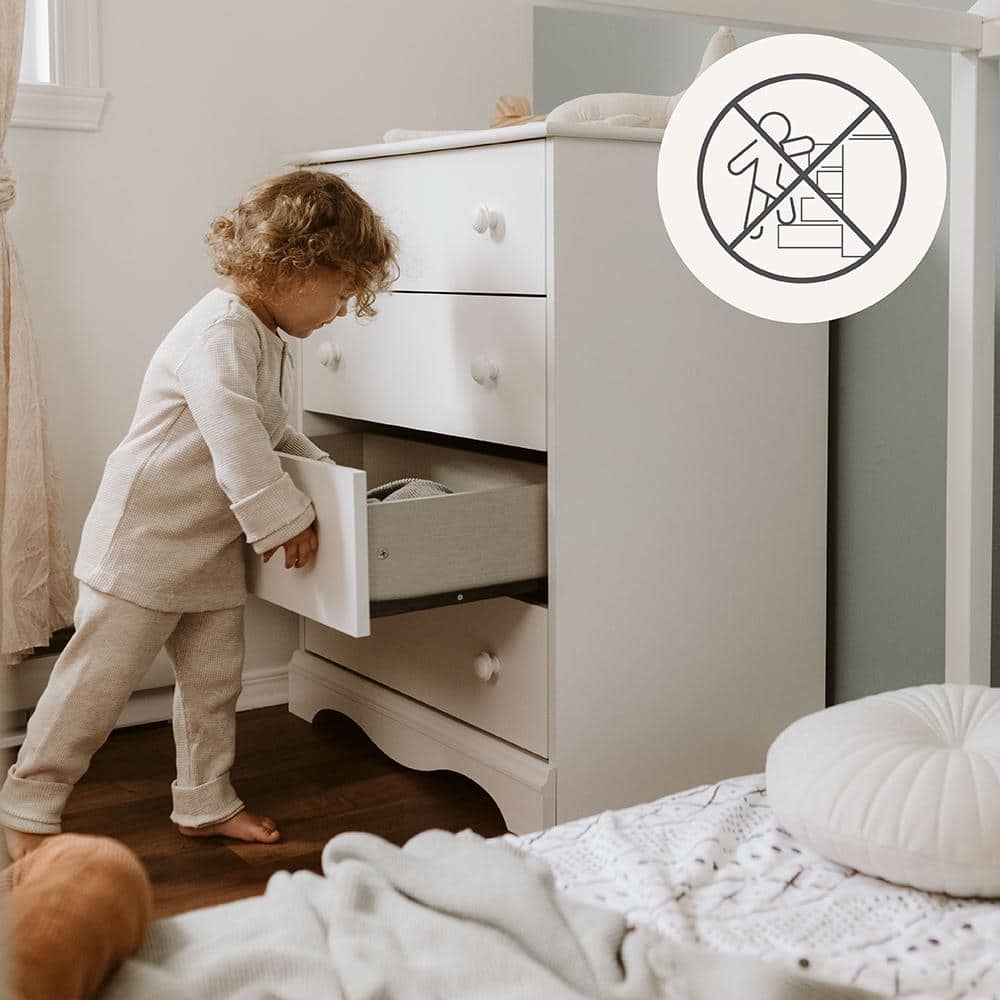 Elegant Pure White 4-Drawer Nursery Dresser with Deep Storage