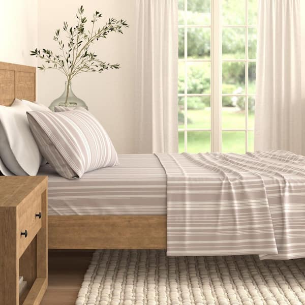 Purple Soft Stripe Printed 3-Piece Microfiber Bed Sheet Set
