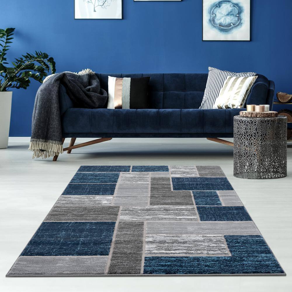 Blue and Gray Geometric Synthetic 4' x 6' Area Rug