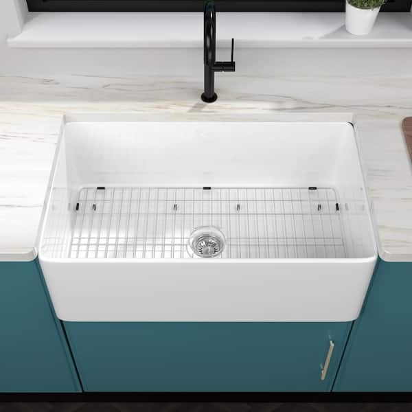Maincraft White Ceramic 30 in. Single Bowl Farmhouse Apron Kitchen Sink with Bottom Grid and Strainer