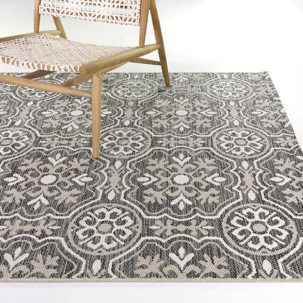 Gray 8 ft. x 10 ft. Neutral Tiles Indoor/Outdoor Area Rug