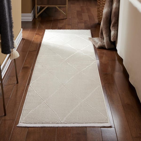 Luxe Tretta Contemporary Diamonds Ivory 2 Ft. x 7 Ft. Runner Rug