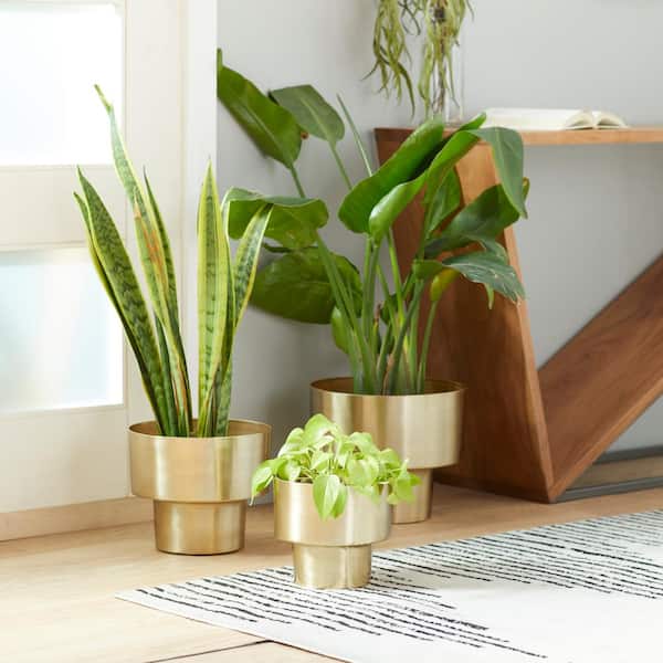 10 in., 8 in., and 7 in. Medium Gold Metal Indoor Outdoor Planter (3- Pack)