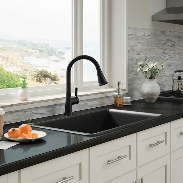 Tyne Single-Handle Pull-Down Sprayer Kitchen Faucet in Matte Black