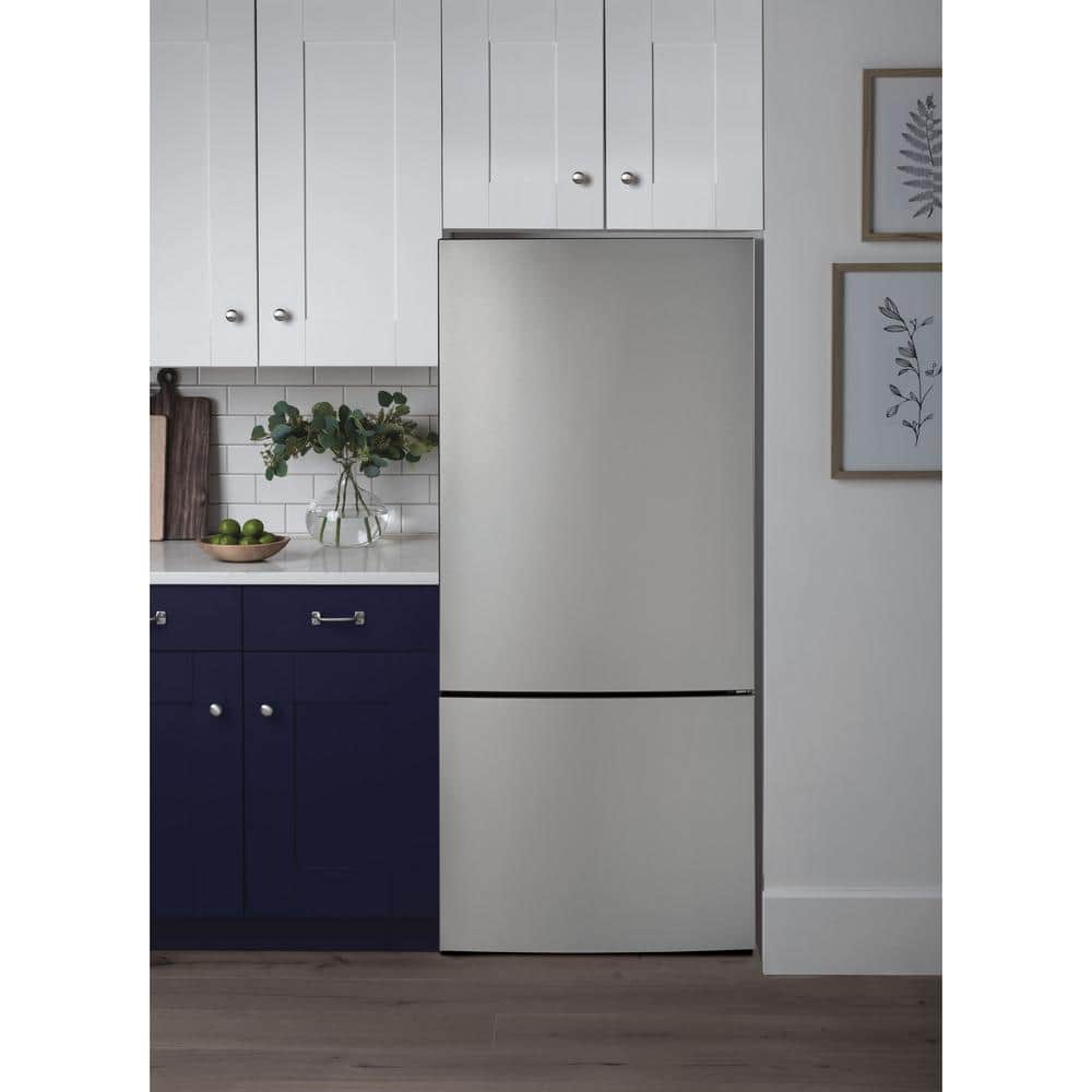 Stainless Steel 17.7 cu. ft. Bottom Freezer Smart Refrigerator