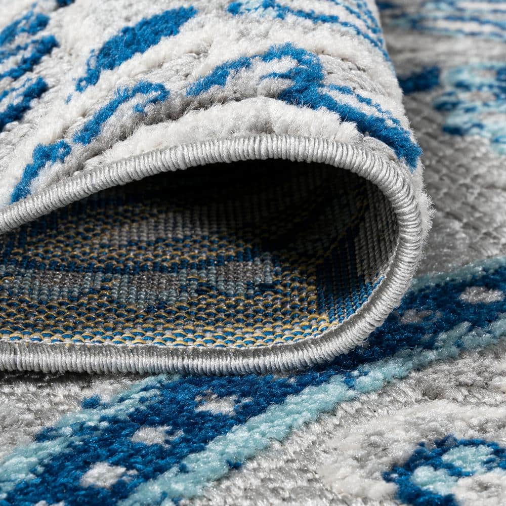 Paisley High-Low Light Gray and Blue Synthetic Indoor/Outdoor Rug