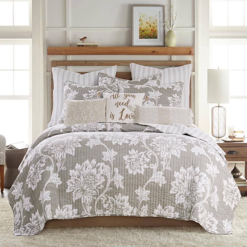 LEVTEX HOME Sanira Taupe 3-Piece Taupe, White Floral/Stripe Cotton King/Cal  King Quilt Set L19822KS - The Home Depot