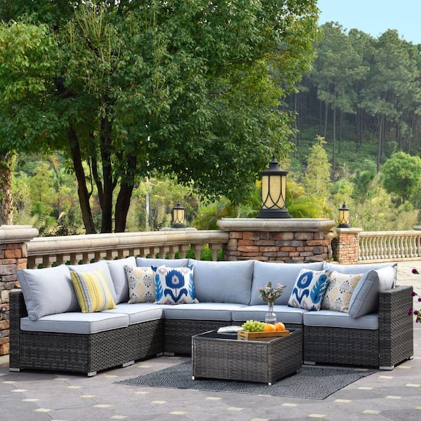 XIZZI Gemini 7-Piece Wicker Outdoor Sectional Set with Light Gray Cushions