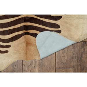 Cowhide Brown Stencil 7 ft. x 7 ft. Indoor Area Rug