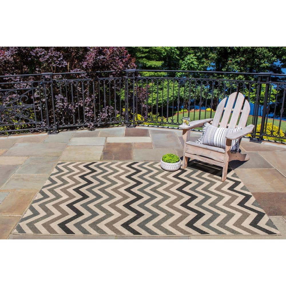 Sage Chevron Flat Woven Indoor/Outdoor Rug 5'3" x 7'6"