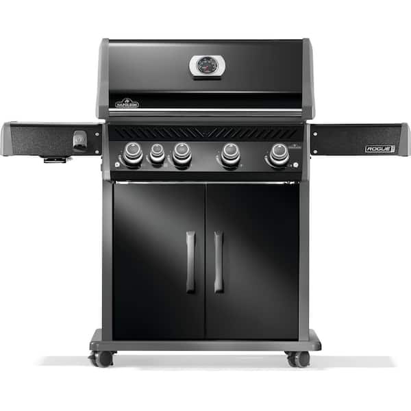 Rogue PRO 525 4-Burner Propane Gas Grill with Infrared Side Burner in Black with Grill Cover and Griddle Insert Bundle