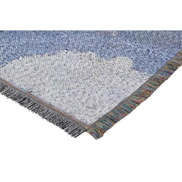 THE NORTHWEST GROUP Trolls - Holiday Time Woven Tapestry Throw