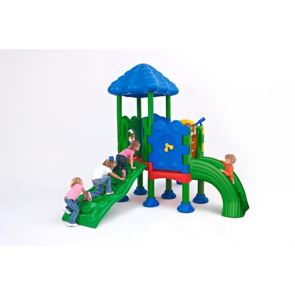 Discovery Center Commercial Playground 2 Deck with Roof Ground Spike Mounting