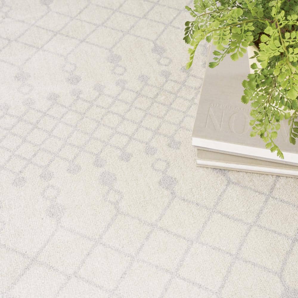 Ivory and Gray Moroccan Trellis Washable Area Rug 6'7" x 9'