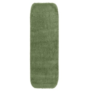 Traditional Deep Fern 22 in. x 60 in. Washable Bathroom Accent Rug