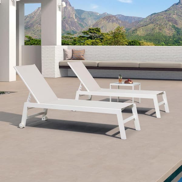 PURPLE LEAF Aluminum White Frame Metal Outdoor Chaise Lounge Patio Lounge Chair with Side Table and Wheels, Linen