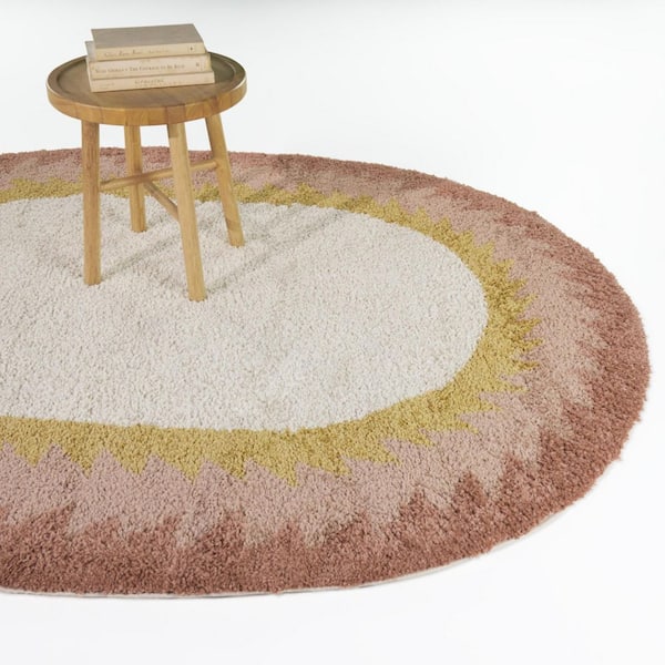 Kinnaird Pink/Cream 6 ft. 7 in. x 9 ft. Oval Triangular Border Area Rug