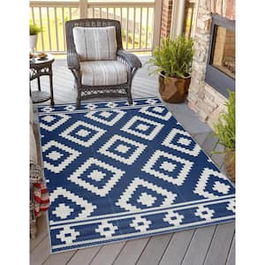 Milan Navy and Creme 8 ft. x 10 ft. Folded Reversible Recycled Plastic Indoor/Outdoor Area Rug-Floor Mat