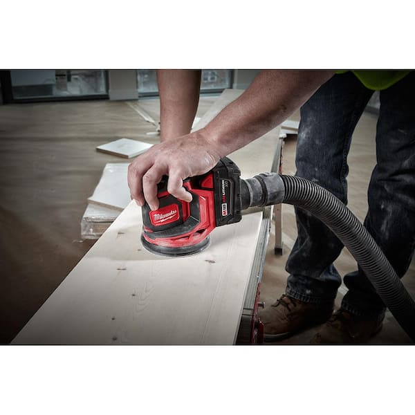 Milwaukee - M18 18V Lithium-Ion Cordless 5 in. Random Orbit Sander with (1) 5.0 Ah, (1) 2.0 Ah Battery and Charger
