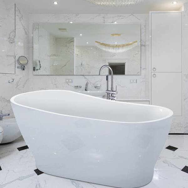 Freestanding vs Built-In Bathtub: Which One is Best?