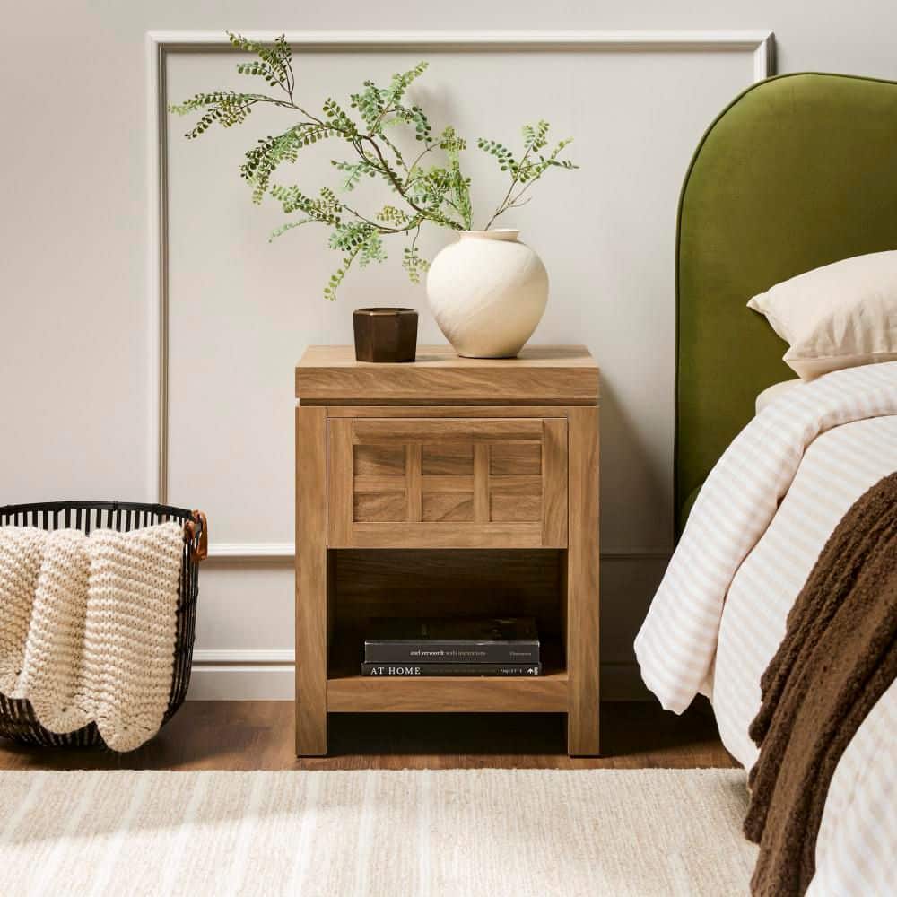 Heritage Oak 1 Drawer 18.9 in. W Nightstand Side Table