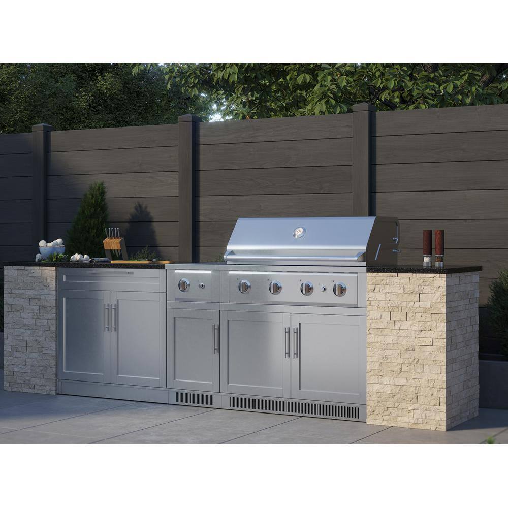 33-Inch Stainless Steel Natural Gas Grill with Rotisserie and Smoker