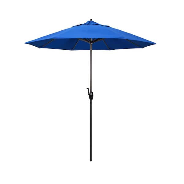 California Umbrella 7.5 ft. Bronze Aluminum Market Auto-Tilt Crank Lift Patio Umbrella in Royal Blue Olefin