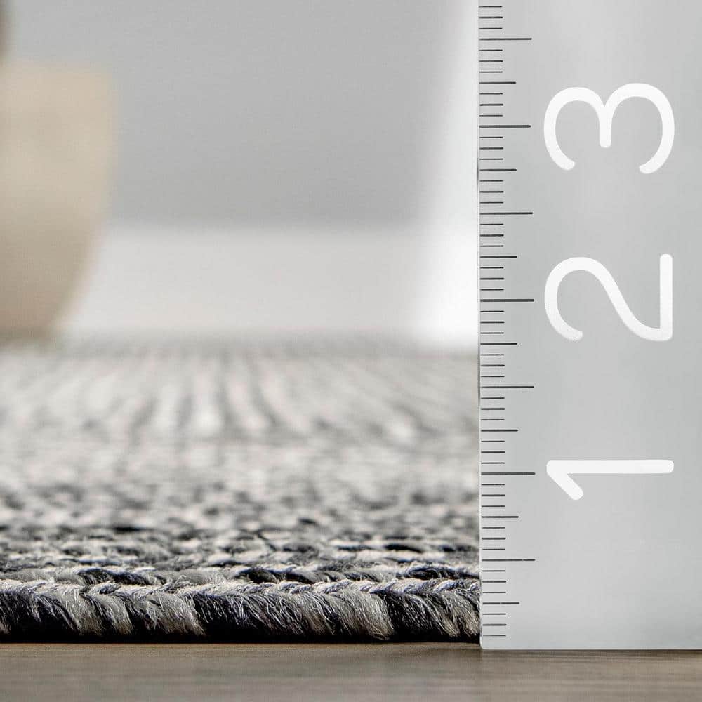 Charcoal Braided Synthetic 5x8 Indoor/Outdoor Area Rug