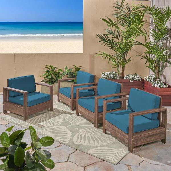 4 lounge chairs