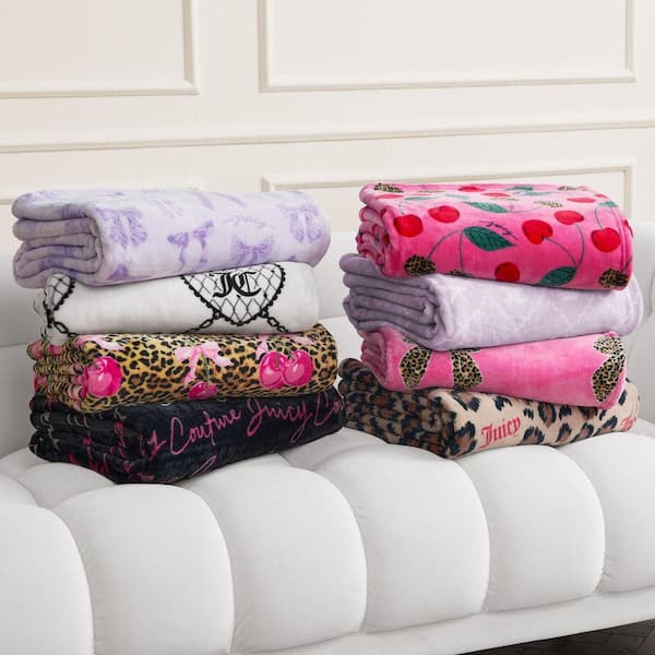 JUICY COUTURE Cheetah Cherry Bold Pink Plush 60 in. x 70 in