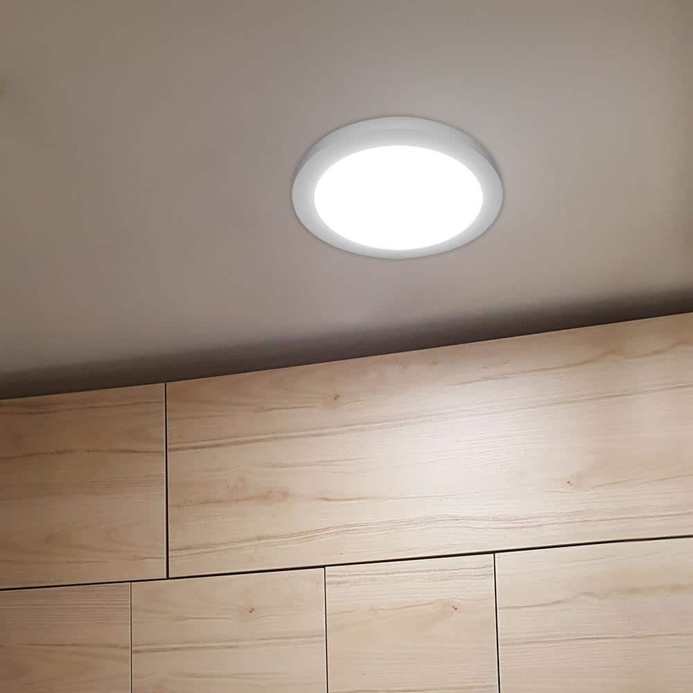 15-Inch White Round Aluminum LED Flush Mount Light