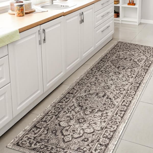 JONATHAN Y Rozetta Boho Medallion Textured Weave Gray/Black 2 ft. x 10 ft. Indoor/Outdoor Runner Rug