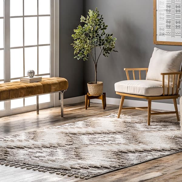 Adelade Aztec High Low Shaggy Tassel Beige 4 ft. x 6 ft. Indoor Area Rug