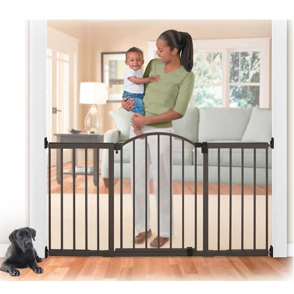 Summer Infant Stylish and Secure 36 in. Extra Tall Metal Expansion Gate