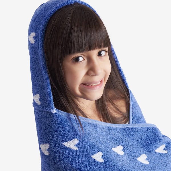 Star Cotton Bath Towel - Blue Hearts, Size 16 in. x 30 in. | The Company Store