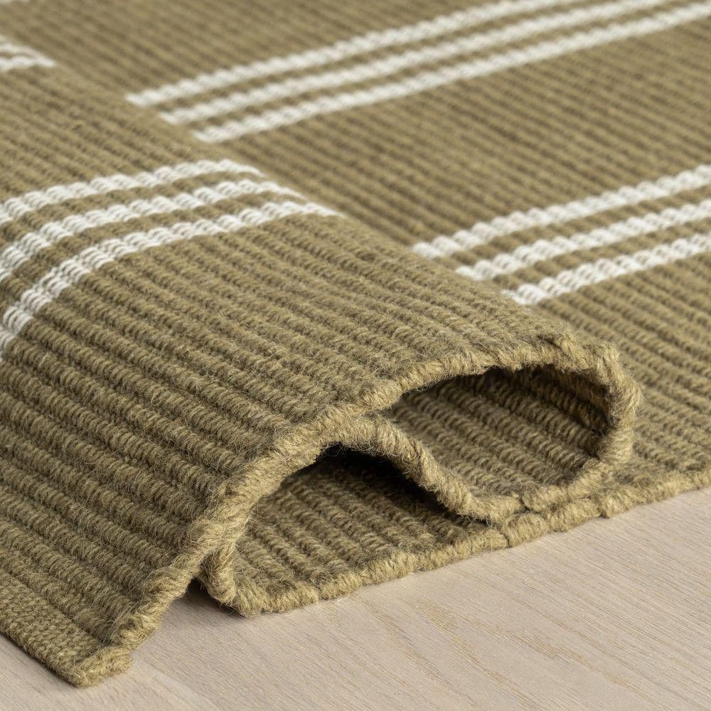Handmade Olive Green Wool Rectangular Striped Area Rug 4' x 6'