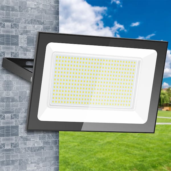 200-Watts Equivalent 30000 Lumens Integrated LED Flood Light with Plug 2-Pack