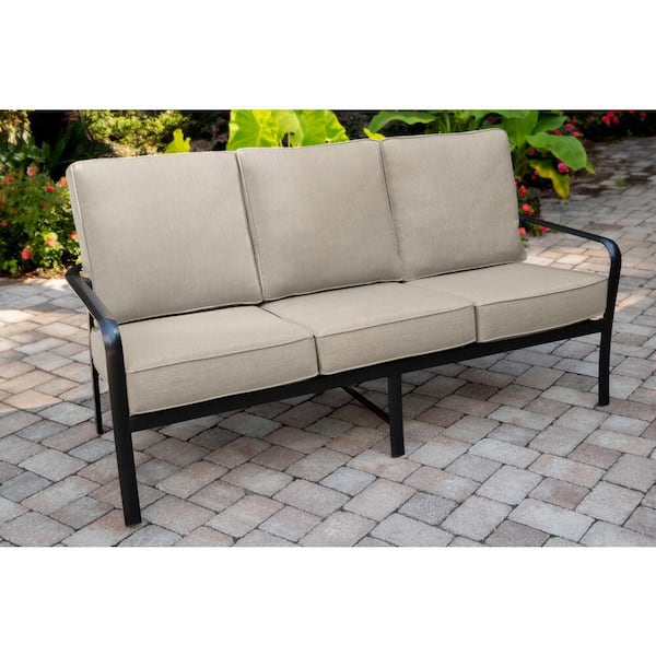 https://images.thdstatic.com/productImages/0e304b85-f528-47da-84f4-e1090143c1fc/svn/hanover-outdoor-couches-cortsofa-gmash-4f_600.jpg