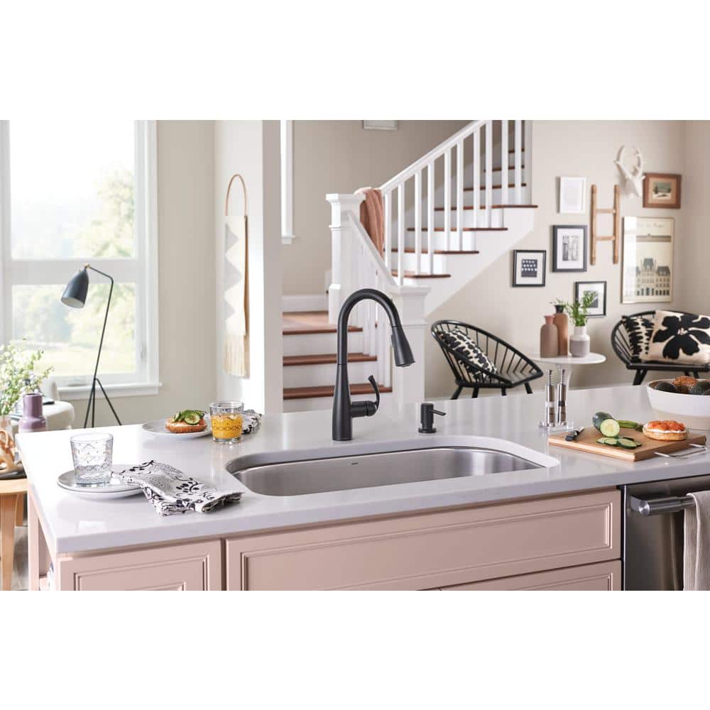 Matte Black Pull-Down Sprayer Kitchen Faucet with Soap Dispenser