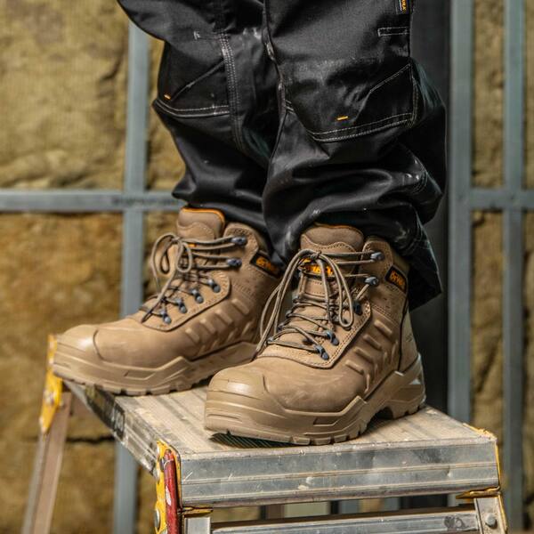 DEWALT Men's Bowman Waterproof Steel Toe 8.5X Work Boot Sand