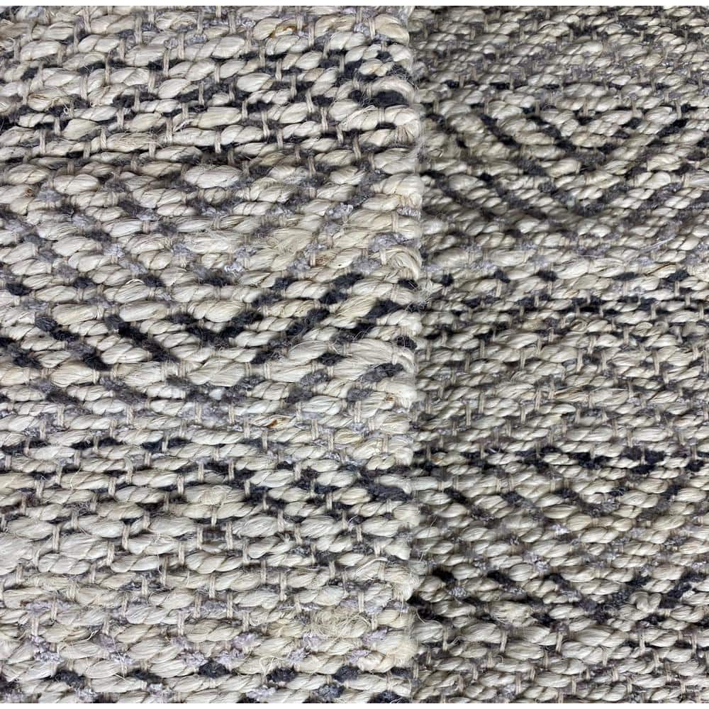 Hand-Woven Geometric Gray and Natural Jute 2x5 Area Rug