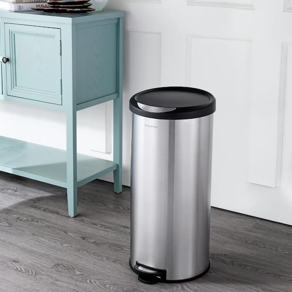 Oscar Round 8 Gal. Step-Open Stainless Steel Trash Can with Free Mini Trash Can Black