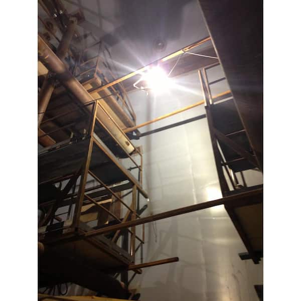 Southwire 400-Watt 360-Degree Hang-A-Light Steel Portable Metal