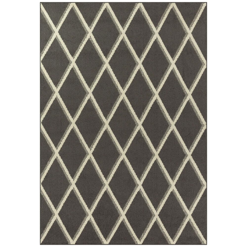Gray Polyester 5 ft. x 7 ft. Geometric Indoor Area Rug