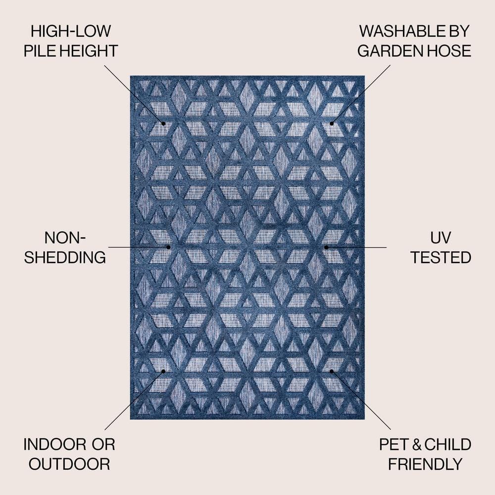 Blue Geometric 8' x 10' Reversible Indoor/Outdoor Rug
