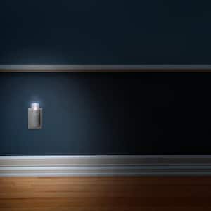 7.5-Watt Equivalent S11 White E26 Medium Base Incandescent Night Light Bulb, Soft White 2700K (6-Pack)