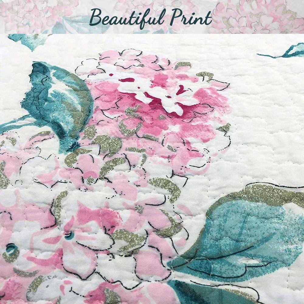 White Floral Cotton Queen Reversible Quilt Set