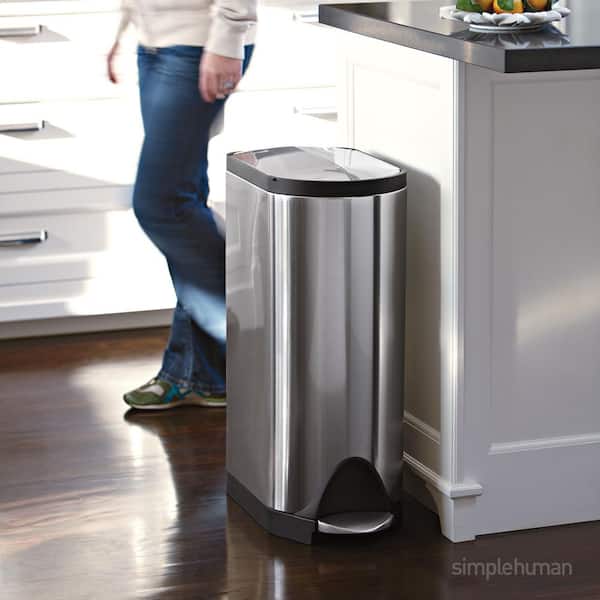 simplehuman 30 Liter / 7.9 Gallon Rectangular Step Trash Can, Brushed  Stainless Steel