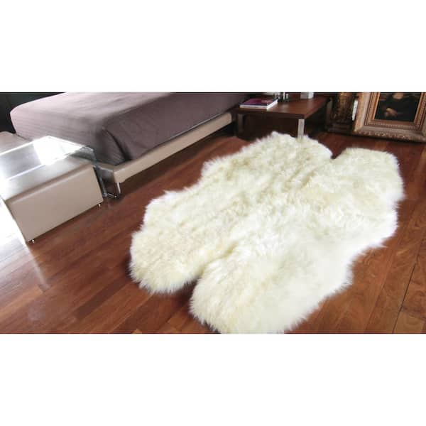 Hand Tufted Extra Large Gorilla Skin Woollen Rug