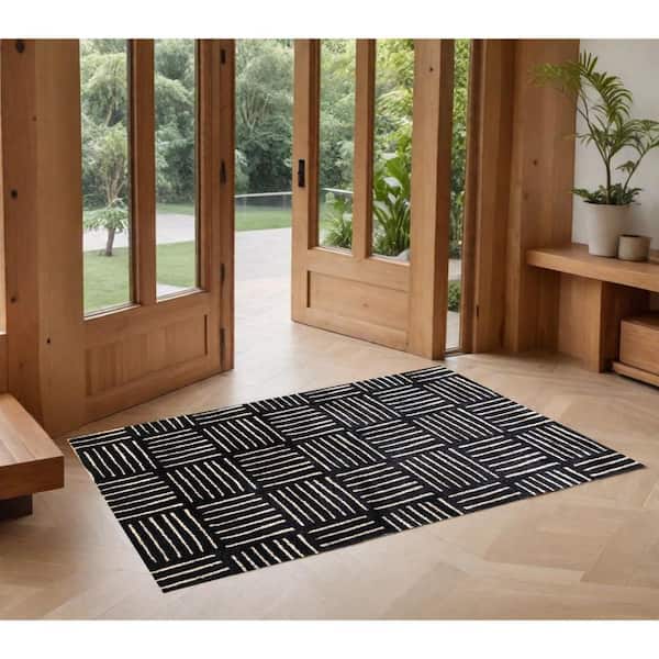 2 ft. x 4 ft.Black and Off White Abstract Machine Tufted Washable With UV Protection Area Rug